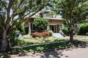 Southeast Portland Comfy & Eclectic Craftsman Home